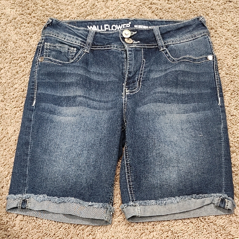 Wallflower Women's Classic Blue Denim Shorts